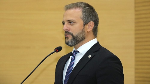 Delegado Lucas destina R$ 1 milhão para cascalhamento de estradas em Buritis