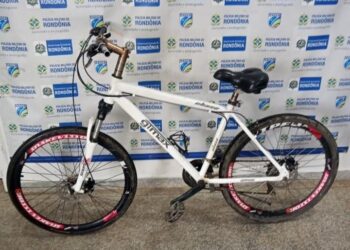 POLÍCIA MILITAR RECUPERA BICICLETA