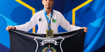 Edevaldo Neves parabeniza policial penal Ângelo Rafael por conquista no campeonato europeu de Jiu-Jitsu