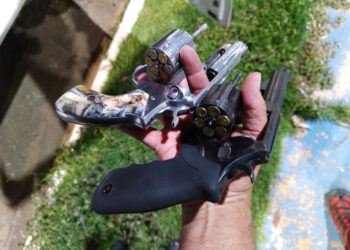 Arma de fabricação colombiana é apreendida pela Polícia Militar