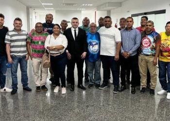 Deputado Ribeiro do Sinpol incentiva retomada do desfile das escolas de samba