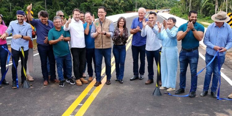 RO-459 Deputado Alex Redano prestigia entrega de ponte sobre o rio Jamari na RO-459