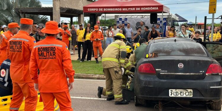 Campanha “Sua vida vale mais!” realiza simulação de sinistro e reforça conscientização para educação no trânsito