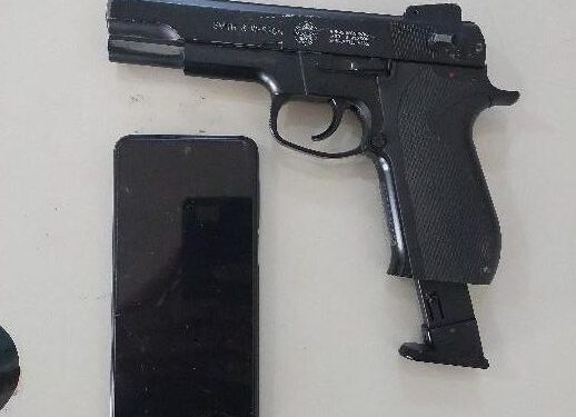 POLÍCIA MILITAR PRENDE SUSPEITOS POR RECEPTAÇÃO APÓS RASTREAR CELULAR ROUBADO