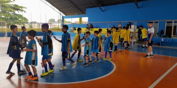 Matrículas abertas para as modalidades de futsal e capoeira a partir desta quinta-feira (8), no Esperança da Comunidade