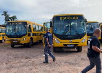Com maior frota própria do transporte escolar do país, Prefeitura de Porto Velho faz vistoria em veículos