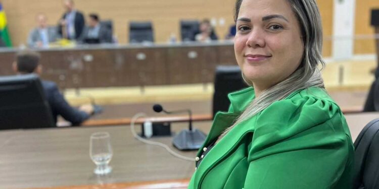 Emenda de Cláudia de Jesus vai para saúde de Corumbiara