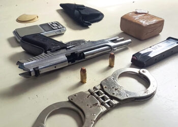 OPERAÇÃO CONJUNTA ENTRE FORÇAS POLICIAIS APREENDE ARMA DE FOGO, DROGA E CONDUZ SUSPEITOS DE CRIMES DE HOMICÍDIO