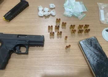 URGENTE: AÇÃO CONJUNTA ENTRE PMRO E POLÍCIA CIVIL RESULTA NA PRISÃO DE SUSPEITO DE HOMICÍDIO, APREENSÃO DE ARMA E DROGAS