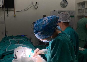 Cirurgias em pacientes com Parkinson estão sendo realizadas no Hospital de Base Dr. Ary Pinheiro