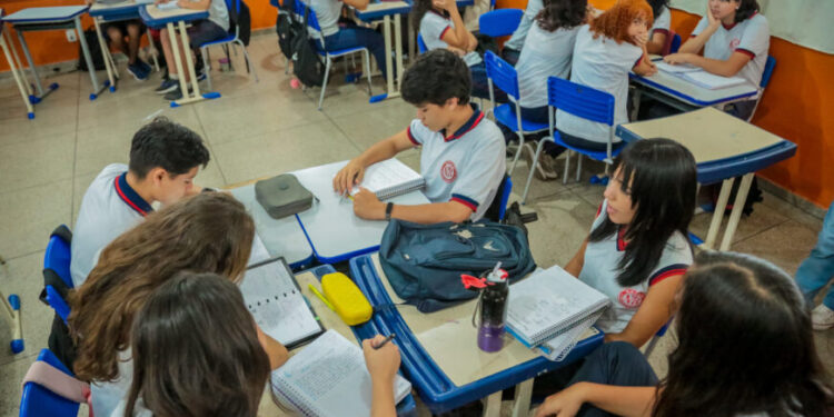 Investimentos em mais de R$ 2,7 bilhões impulsionam qualidade da rede de ensino em Rondônia