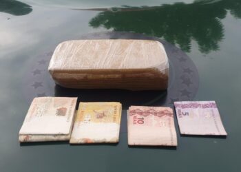 MULHER É PRESA PELA POLÍCIA MILITAR COM UM QUILO DE ENTORPECENTE EM PORTO CLANDESTINO DE GUAJARÁ MIRIM