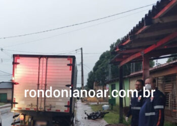 Acidente homem morre após colidir com caminhão