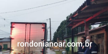 Acidente homem morre após colidir com caminhão