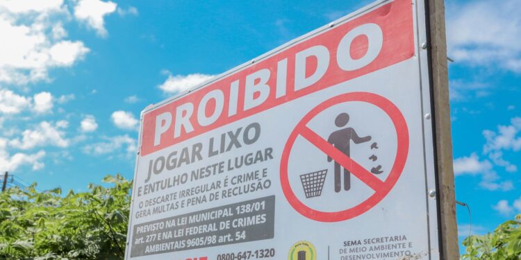 Prefeitura conta com ajuda de câmeras de monitoramento para flagrar descarte ilegal de lixo e entulhos em Porto Velho