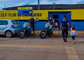 Polícia Militar intensifica fiscalização e orienta quanto aos cuidados no trânsito para volta às aulas