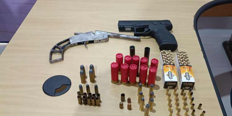 POLÍCIA MILITAR CUMPRE MANDADO DE BUSCA E APREENSÃO