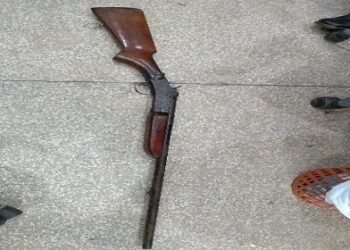 POLÍCIA MILITAR APREENDE ARMA DE FOGO DURANTE ABORDAGEM