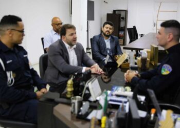 Deputado Alex Redano reforça compromisso com a segurança pública