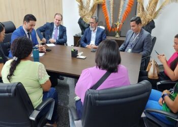 Deputado Delegado Camargo recebe demanda do Ifro de Ariquemes