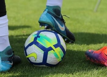 Emenda de R$ 100 mil do Delegado Lucas beneficia escola de futebol em Buritis