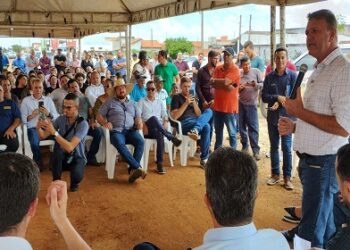 Luizinho Goebel destina emenda para aquisição de calcário e transporte do produto para agricultores de Vilhena
