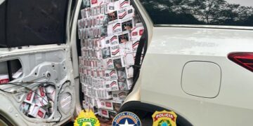 PF, Receita Federal e PM apreendem veículo carregado com cigarros