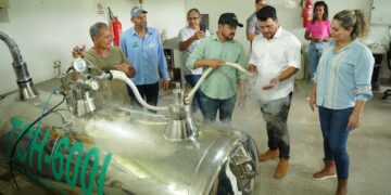 Marcelo Cruz valoriza importância de usina da Emater para produção leiteira em Rondônia