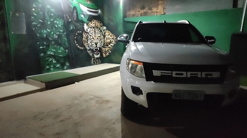 URGENTE : POLÍCIA MILITAR LIBERTA FAMÍLIA DE CÁRCERE PRIVADO E RECUPERA VEÍCULO ROUBADO