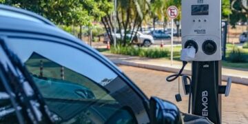 Ieda Chaves propõe isenção de IPVA para veículos elétricos e híbridos em Rondônia