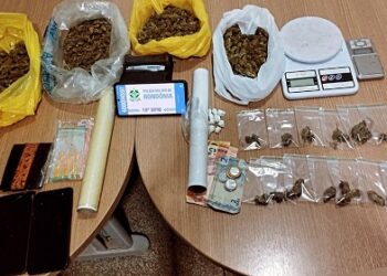 POLÍCIA MILITAR PRENDE SUSPEITOS POR TRÁFICO DE DROGAS