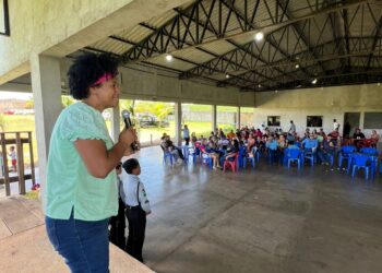 Deputada Sílvia Cristina participa da entrega de benefícios para a Apae e a Polícia Mirim de Alto Alegre dos Parecis