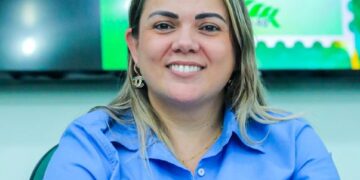 Cláudia de Jesus reivindica licença-prêmio para servidores da Emater