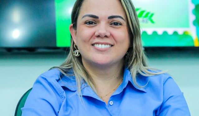 Cláudia de Jesus reivindica licença-prêmio para servidores da Emater