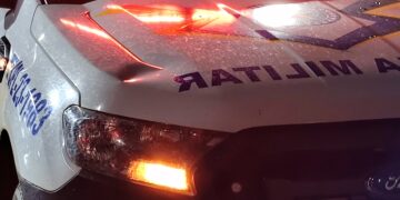 Corajoso: homem é preso após danificar viatura da PM.