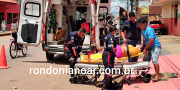Vídeo: Motorista não presta socorro a mulher em acidente de trânsito