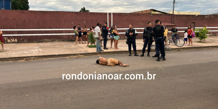 Rotina outro homem e surrado por populares