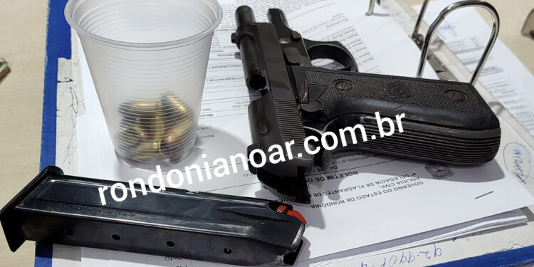 Padrasto é preso com arma após discussão com enteada.