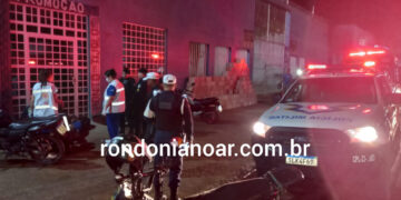 Motociclista fugiu após atropelar pedestres