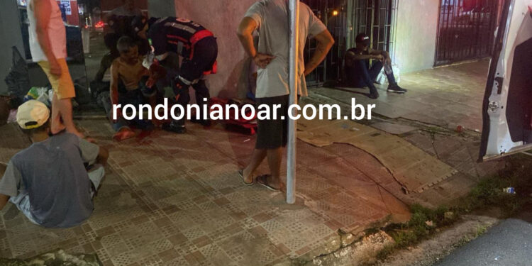Homem é esfaqueado após confusão