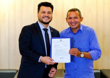 Deputado Marcelo Cruz celebra garantia de título de doação de área do bairro Planalto II, em Porto Velho