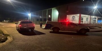 Homem é morto em frente de Igreja