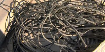 POLÍCIA MILITAR PRENDE SUSPEITO DE FURTO DE FIOS ELÉTRICOS EM ANTIGA CASA DE SHOW
