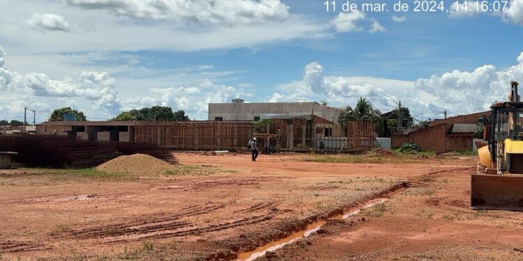 Prefeitura de Porto Velho explica razões para a suspensão da licença das obras do Heuro