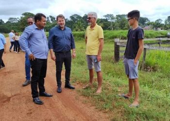 Alex Redano destina emenda para recuperação de linhas vicinais em Rolim de Moura