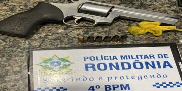 POLÍCIA MILITAR EM CACOAL APREENDE SUSPEITO POR PORTE ILEGAL DE ARMA DE FOGO