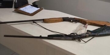 AÇÃO DA POLÍCIA MILITAR APREENDE DUAS ARMAS DE FOGO E CONDUZ SUSPEITOS