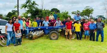 Deputado Pedro Fernandes entrega implementos para agricultores de Ariquemes