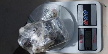 OLÍCIA MILITAR PRENDE CASAL POR COMERCIALIZAÇÃO DE DROGAS