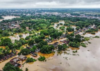 Rio Acre volta a subir 1cm por hora na capital: 17,66m